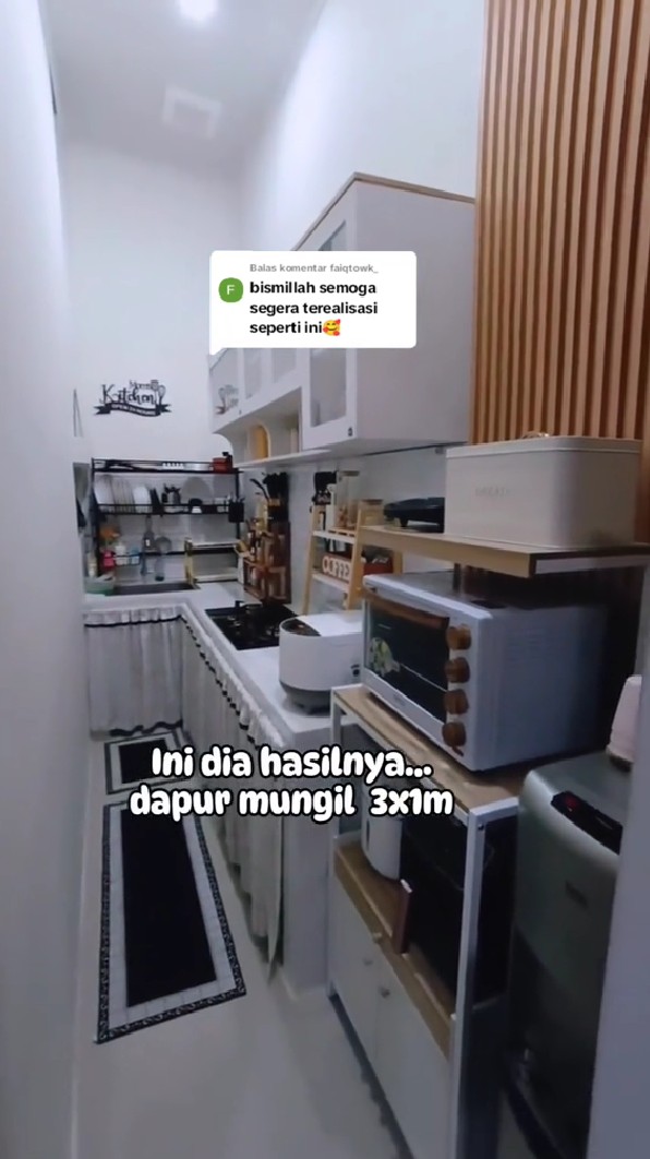 Lahan 3x1 meter rumah subsidi dimakeover jadi dapur, 7 potretnya bak gang senggol tapi nggak sumpek