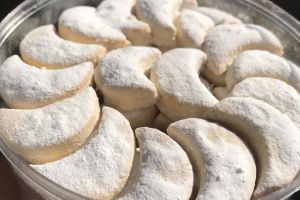 Resep putri salju lembut, manis, dan lumer di mulut