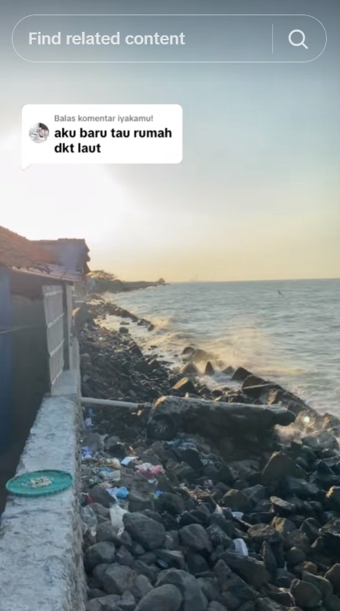 Viral pria spill rumahnya tanpa jarak dengan laut lepas, 9 potretnya bikin nggak bisa tidur nyenyak