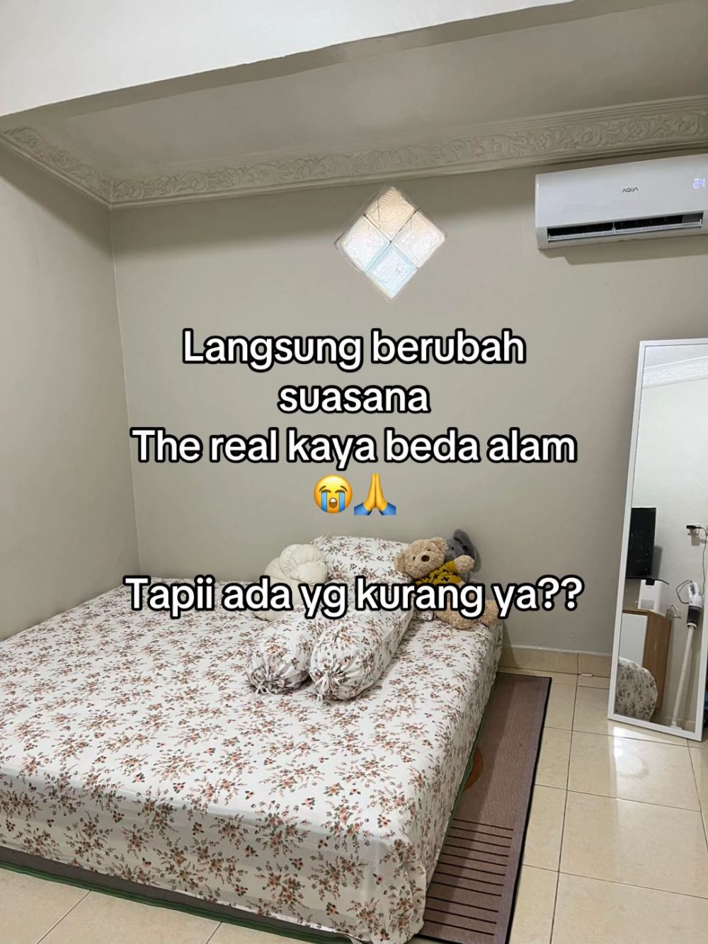 Kamar kontrakan dimakeover gegara buluk & penuh jamur, 9 potretnya jadi estetik cuma pakai wall panel