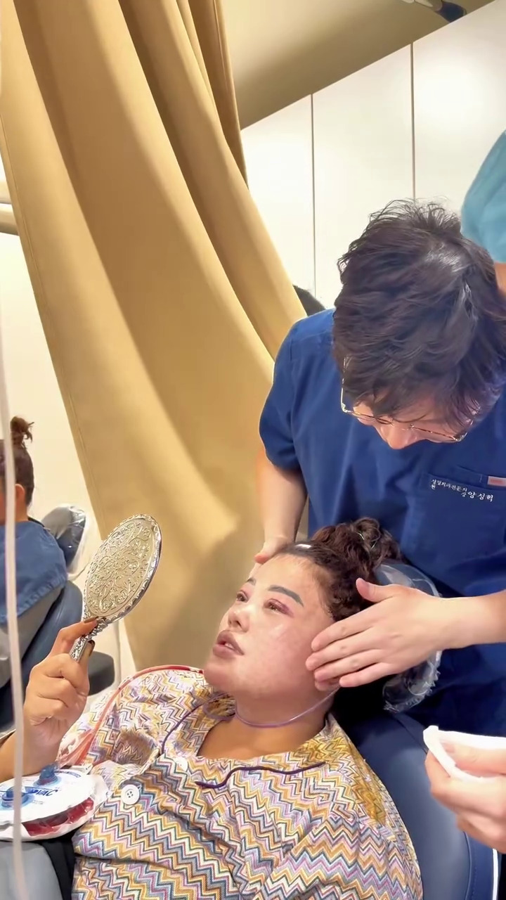 9 Potret Shindy Samuel usai jalani oplas di Korea banjir pujian, disebut balik ke masa gadis