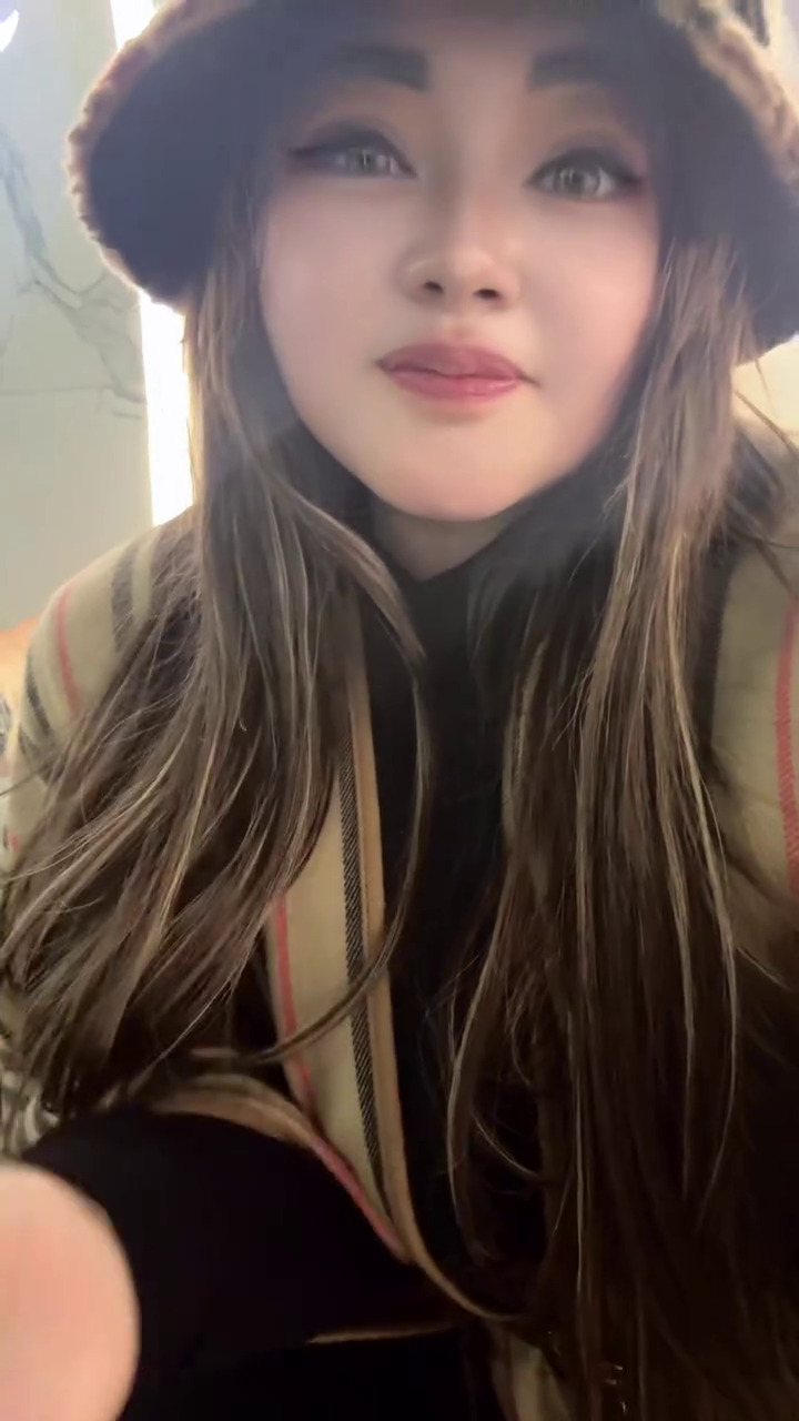 9 Potret Shindy Samuel usai jalani oplas di Korea banjir pujian, disebut balik ke masa gadis