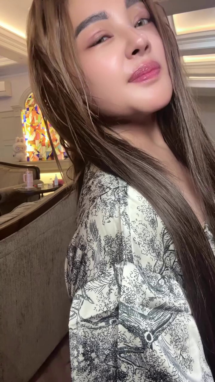 9 Potret Shindy Samuel usai jalani oplas di Korea banjir pujian, disebut balik ke masa gadis