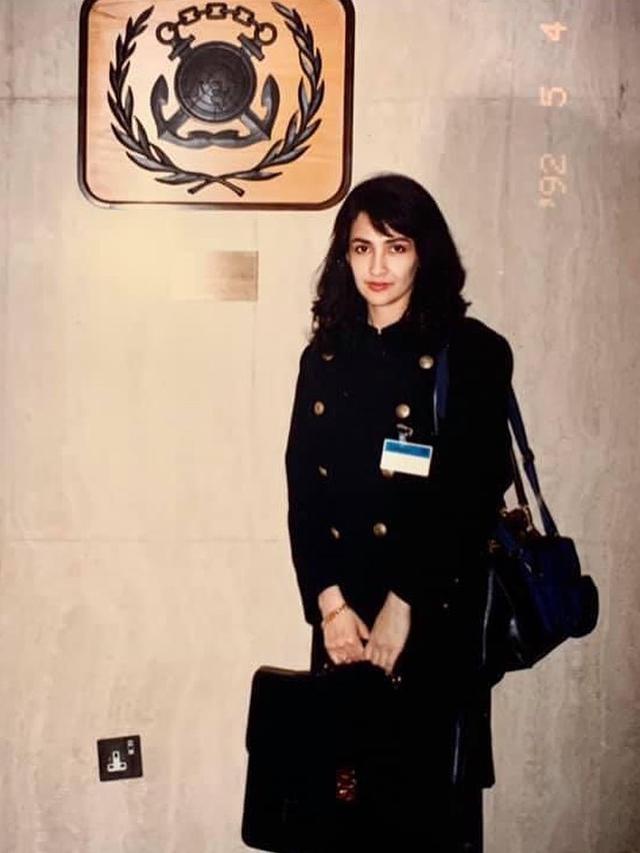 Kekasih Dono di Warkop ini kini tinggal di Amerika Serikat, ini 11 transformasinya yang awet muda