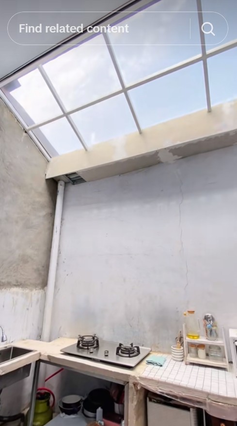 10 Potret dapur rumah subsidi dimakeover hasilnya minimalis tanpa kitchen set, cuma modal Rp250 ribu