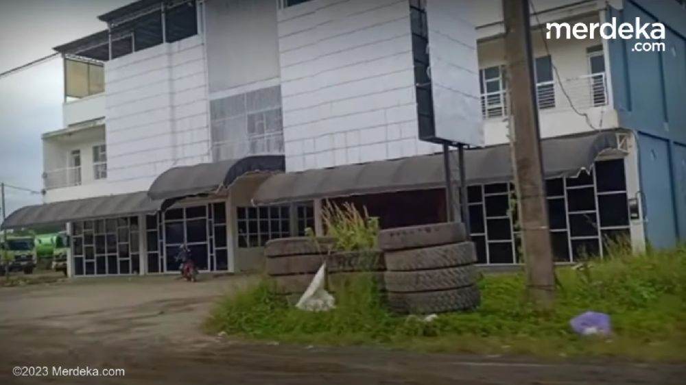 11 Potret rumah Haji Isam yang luasnya 3 kali lipat Jatim Park, ada masjid megah & jalan raya pribadi