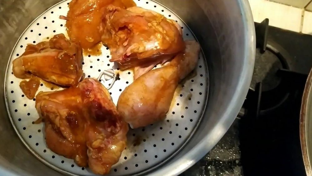 Trik mengungkep ayam tanpa direbus, hanya 15 menit bumbu langsung meresap