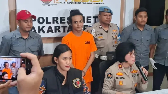 Kisah Vadel Badjideh yang berubah setelah ditahan, kini 'berkawan' dengan tasbih