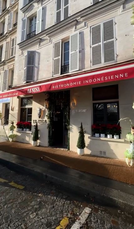 Harga ayam gepreknya bikin melongo, intip 11 potret restoran Le Nusa milik Raffi Ahmad di Paris