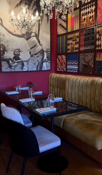 Harga ayam gepreknya bikin melongo, intip 11 potret restoran Le Nusa milik Raffi Ahmad di Paris