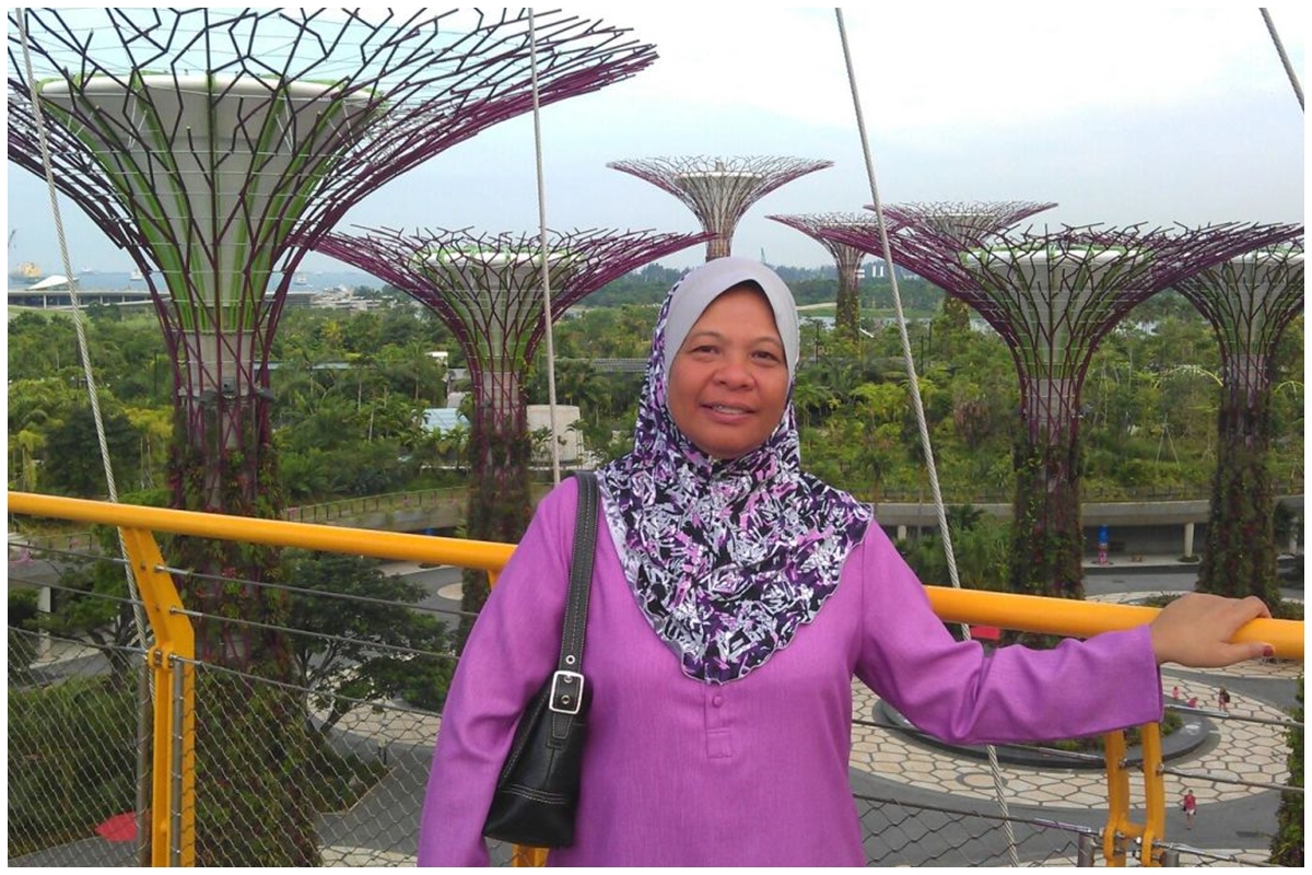 Bikin terkejut, emak-emak berhijab ini ternyata pilot jet tempur wanita pertama, kisahnya inspiratif