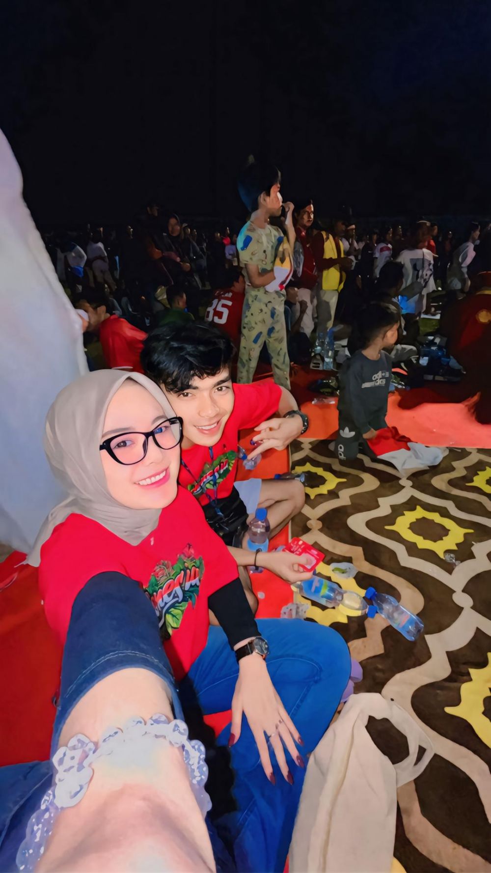 Yessy dulu gagal nikah karena minta surat sertifikat rumah, kini sudah punya suami, ini 9 potretnya