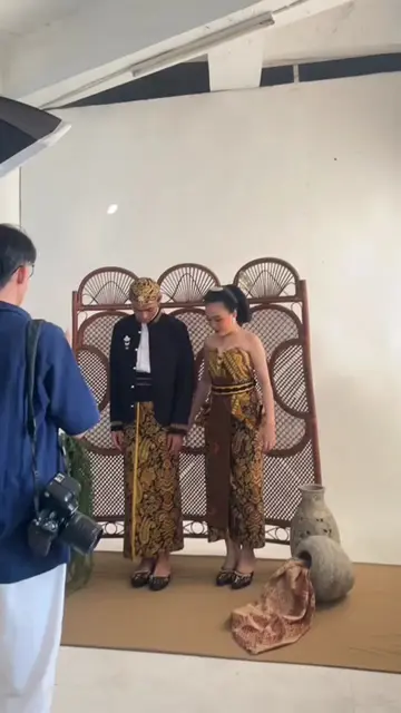Yessy dulu gagal nikah karena minta surat sertifikat rumah, kini sudah punya suami, ini 9 potretnya