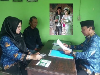 Digelar sederhana, pria Lamongan ini justru nikahi kekasihnya dengan mahar fantastis Rp999.999.999