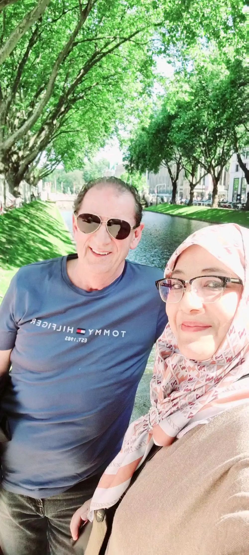 Pacar Indro Warkop di Kesempatan dalam Kesempitan ini ternyata ibu artis terkenal, intip 11 potretnya