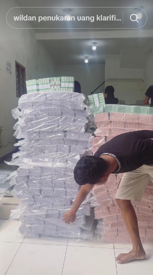 Aksi pria Pasuruan nimbun uang baru Rp2 M ramai dikritik, ini penjelasannya buka jasa penukaran duit