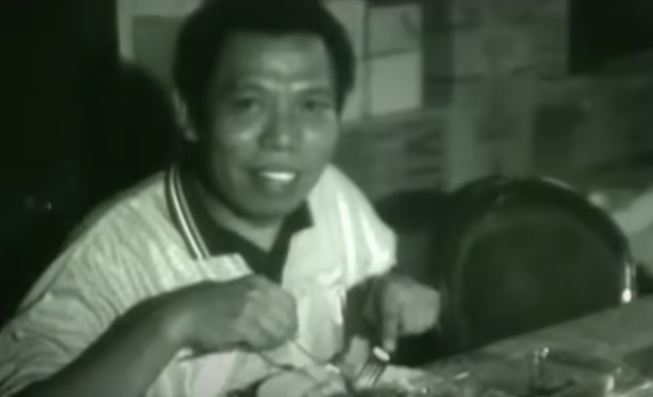 11 Potret rumah lawas Dono Warkop ini jauh dari kemewahan, ada halaman untuk angon ayam