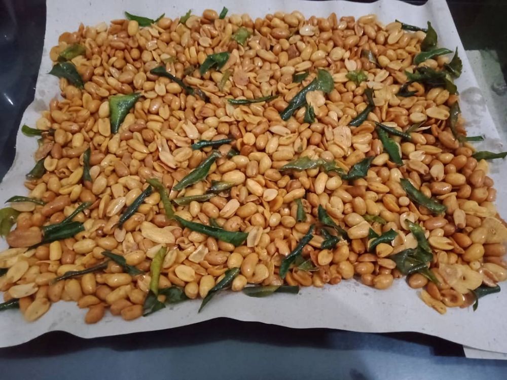 20 Resep kacang bawang buat camilan Lebaran, enak, gurih, empuk, dan simpel