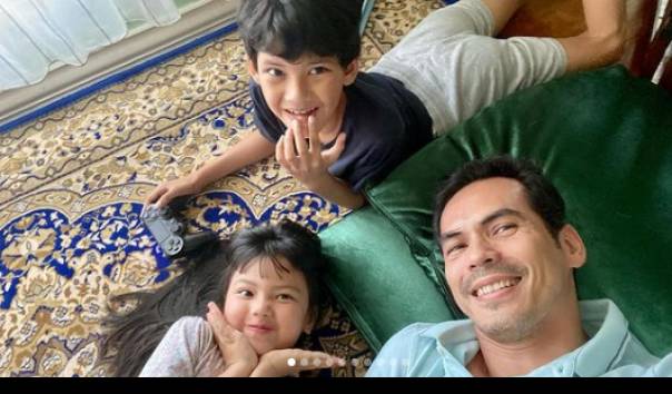 Ada yang nikah lagi usai setahun duda, 11 potret dulu dan kini Syach bersaudara bareng buah hati