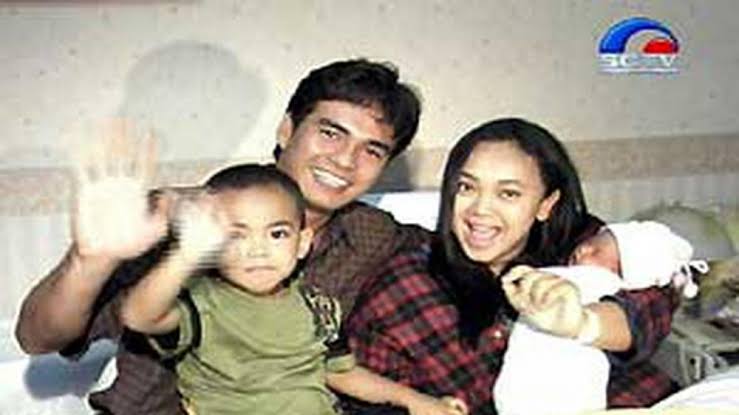 Ada yang nikah lagi usai setahun duda, 11 potret dulu dan kini Syach bersaudara bareng buah hati