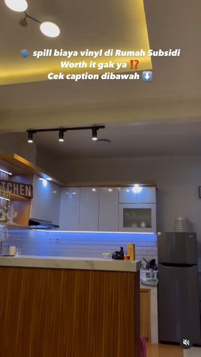 Emak-emak ini makeover rumah subsidi tanpa sekat jadi hunian bak apartemen, 11 potretnya bikin takjub