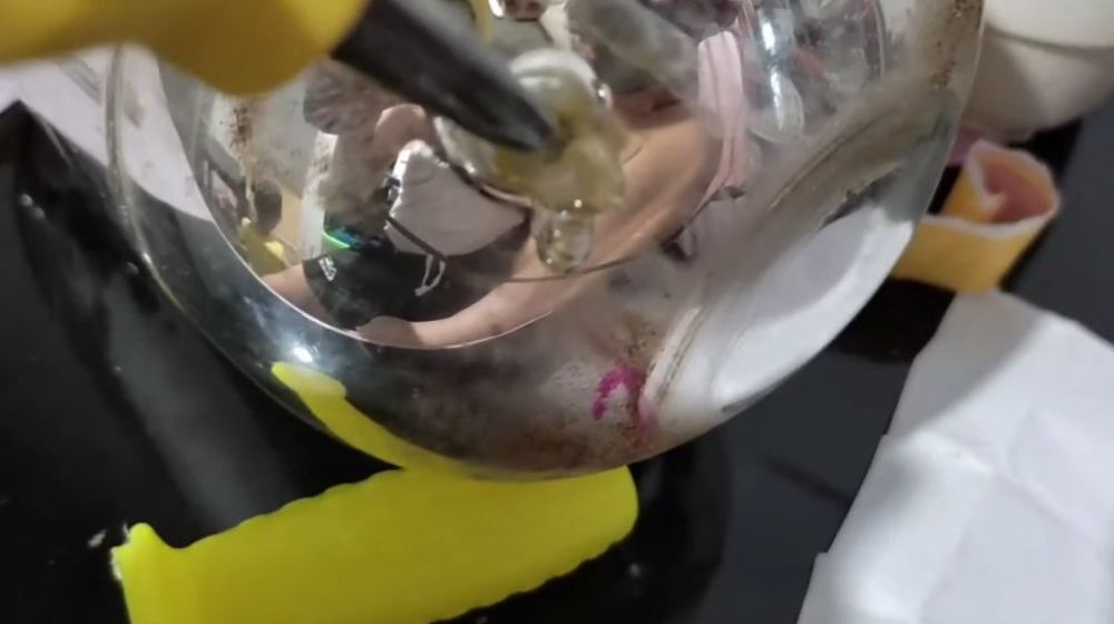 Trik mudah memperbaiki termos berlubang agar air tak cepat dingin, jitu meski tanpa ditambal alumunium