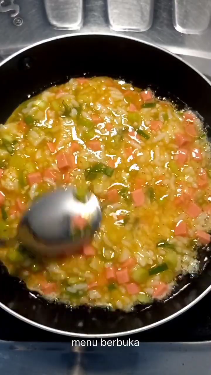 Trik jitu bikin telur dadar super tebal dan antikempis, nggak perlu tepung terigu