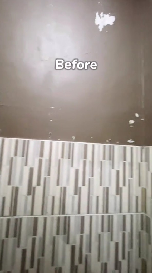 Modal wallpaper 4 ribuan, 9 potret makeover kamar mandi versi low bujet ini hasilnya jadi kian mewah