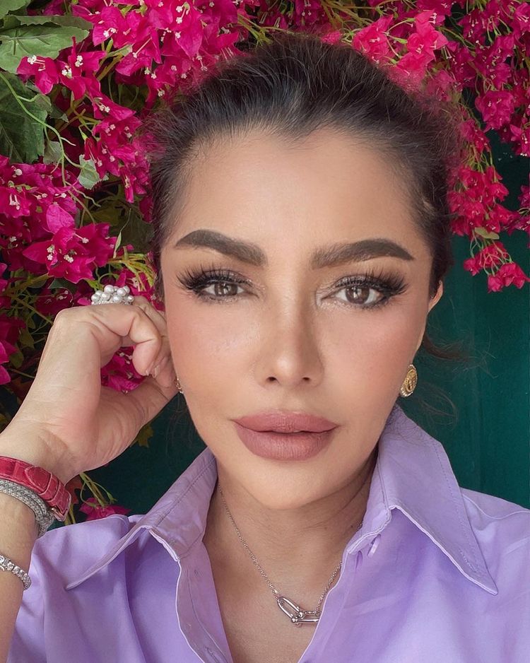 Sosialita mertua penyanyi top ini ternyata teman trio Warkop DKI di Gengsi Dong, intip 11 potretnya