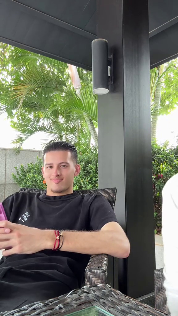 Sering dijodoh-jodohkan, 9 momen Justin Hubner nongkrong bareng Jennifer Coppen ini tuai sorotan