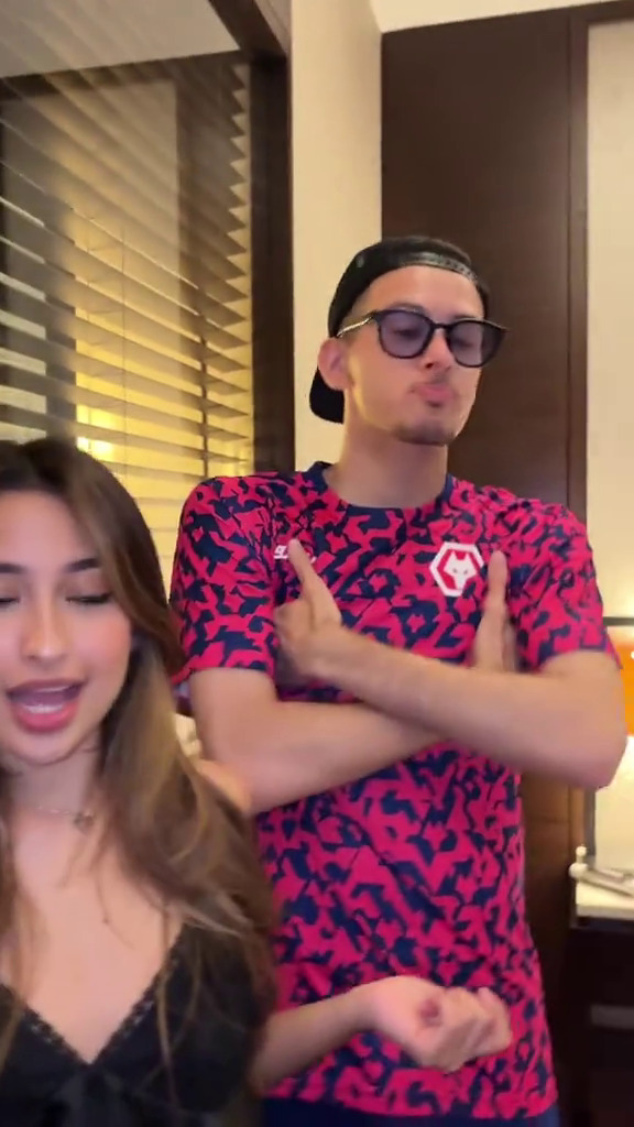 Sering dijodoh-jodohkan, 9 momen Justin Hubner nongkrong bareng Jennifer Coppen ini tuai sorotan