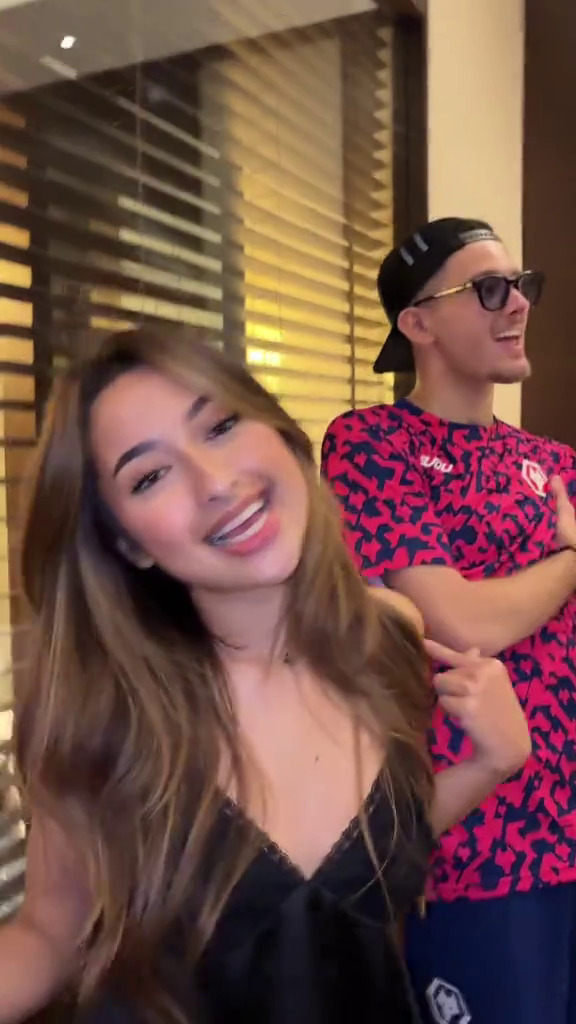 Sering dijodoh-jodohkan, 9 momen Justin Hubner nongkrong bareng Jennifer Coppen ini tuai sorotan