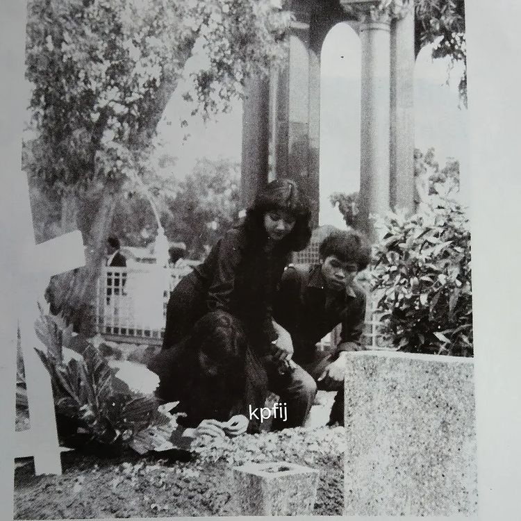 Paras saat muda manglingi, intip 11 potret lawas mendiang Mat Solar main di film Warkop DKI