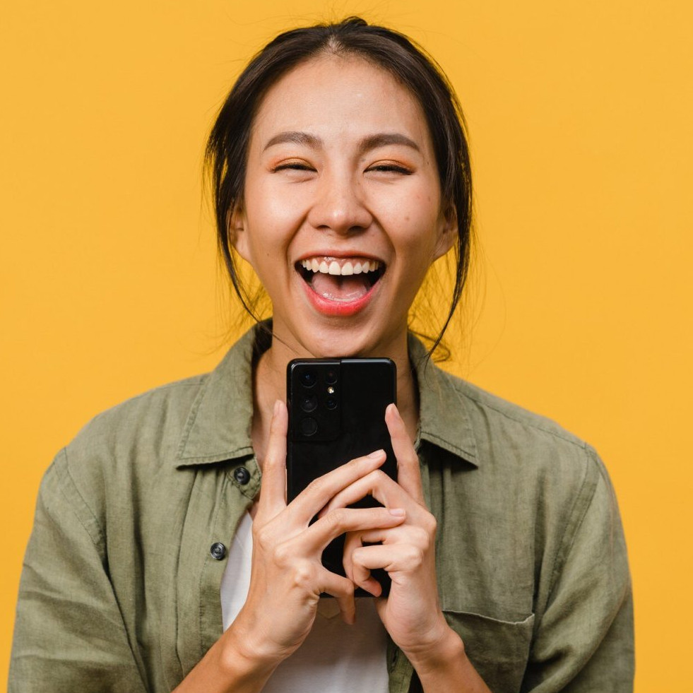 22 Adu pantun lucu yang cocok untuk seru-seruan bareng teman