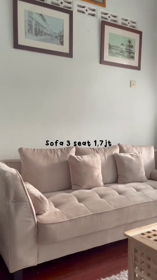 Wanita ini makeover rumah jadul milik orang tua jadi hunian impian serba estetik, intip 9 potretnya