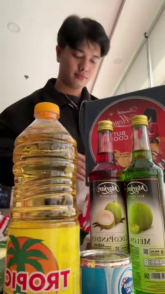 9 Potret hampers lebaran Raffi Ahmad dan Nagita Slavina buat karyawan, tasnya bikin warganet mupeng