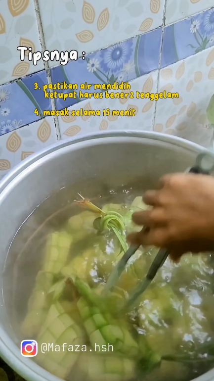 Trik cepat rebus ketupat 30 menit tanpa presto, hasil empuk dan janur tetap cerah