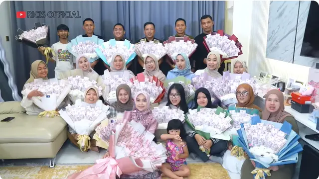 6 Artis berbagi THR mewah untuk karyawan jelang Lebaran, Nagita Slavina beri sepeda motor 