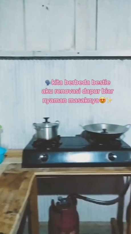 Dicibir cuma kontrakan dinding seng, 9 potret makeover dapur ini bikin tak mager masak