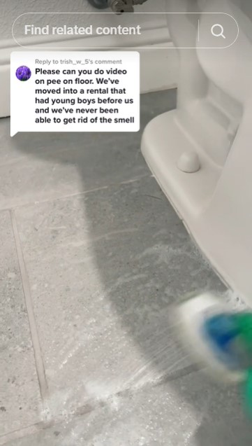 Trik mudah hilangkan bau pesing kamar mandi tanpa diberi kapur barus, cuma pakai 1 bahan dapur