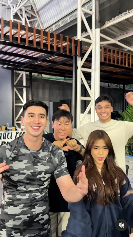 Verrell Bramasta kompak main Padel bareng Shin Tae-yong, ini 9 momennya ternyata didampingi Fuji