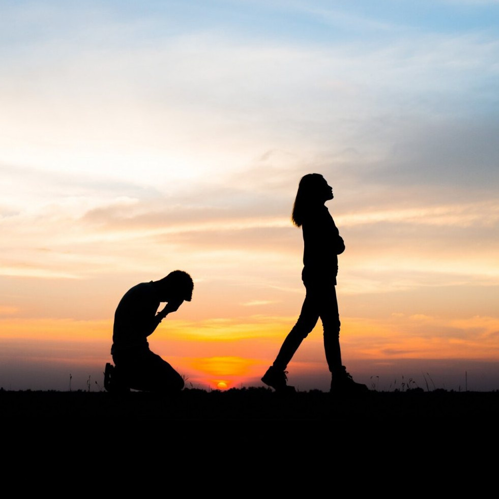 50 Kata-kata kecewa karena tidak dihargai, diam bukan berarti tak sakit