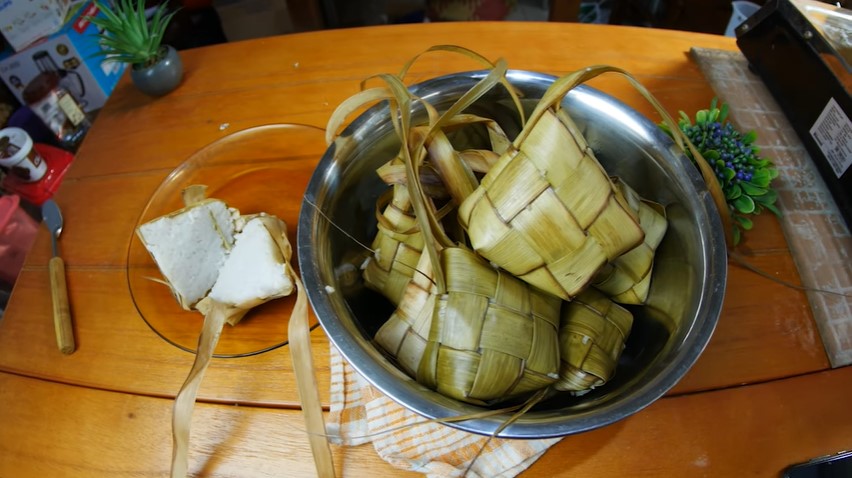 Begini cara menyimpan ketupat agar tetap segar dan awet hingga 2 minggu