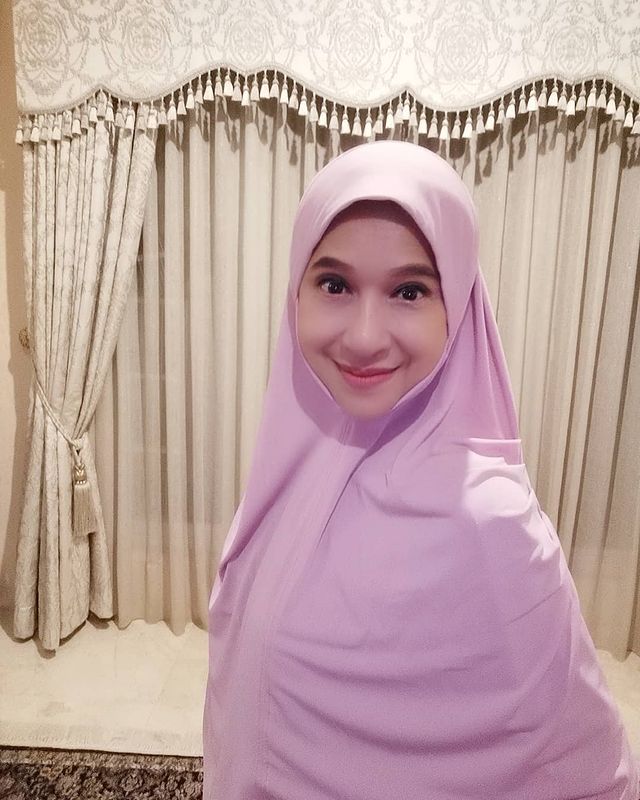 Gadis incaran trio Warkop DKI masih awet muda di usia 59 tahun, begini 11 potret terbarunya