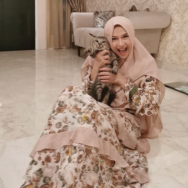 Gadis incaran trio Warkop DKI masih awet muda di usia 59 tahun, begini 11 potret terbarunya