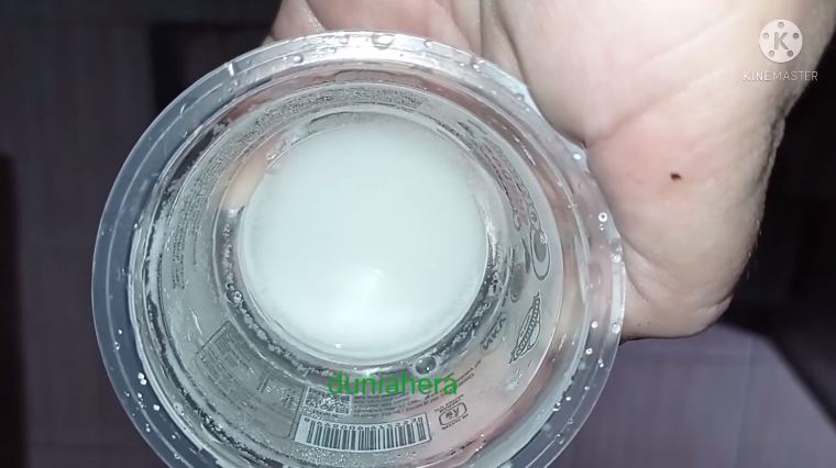 Cara ampuh bersihkan noda minyak di kaca oven andalkan 1 bahan dapur