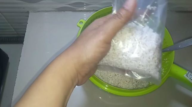 Trik rebus lontong hemat gas, cuma 12 menit matang sempurna