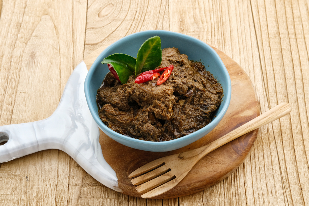 Trik menyimpan rendang agar tidak cepat basi, cocok untuk Lebaran