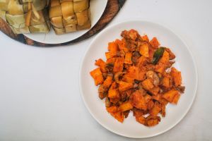 Cara simpan sambal goreng kentang agar tahan lebih lama tanpa bau tengik