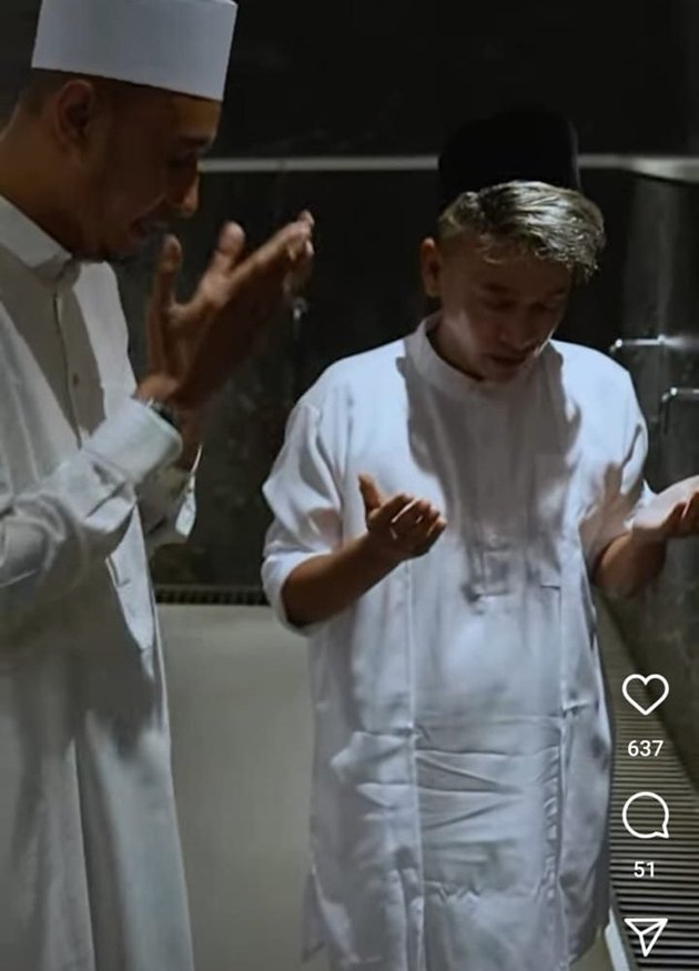 Ruben Onsu umumkan mualaf, jalani Salat Id perdana bareng Ivan Gunawan, ini 11 potretnya